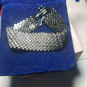 Glam Morana shiny simulated diamonds bracelet NWOT.